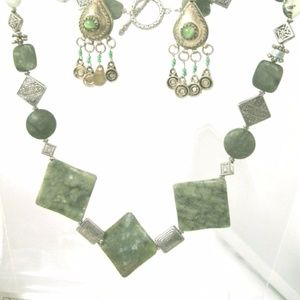 Green Stone Vintage Necklace